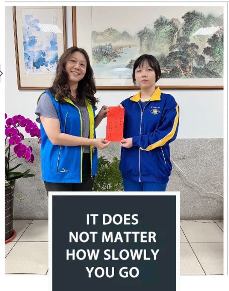 頒發清寒獎學金 頒發清寒獎學金